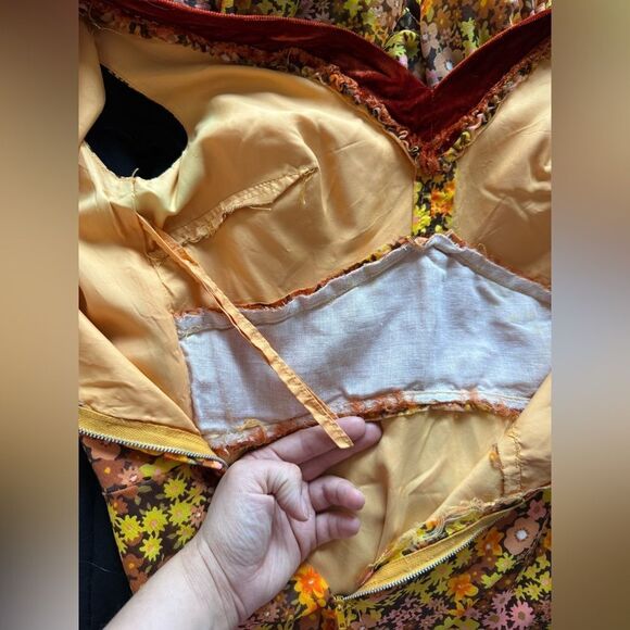 1970s Empire Waist Velvet and Floral Maxi Dress - Picture 9 of 10